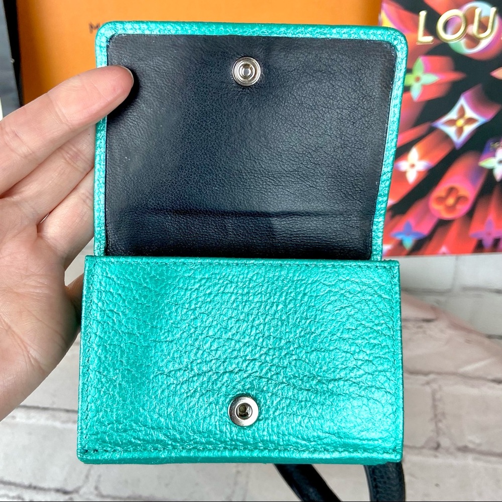 Balenciaga compact Wallet or wristlet in pearlescent green w/ bracelet keychain - Picture 7 of 16